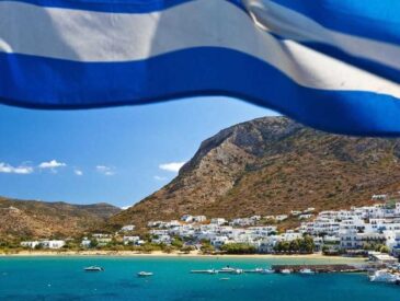 Reasons to spend your vacation in Greece